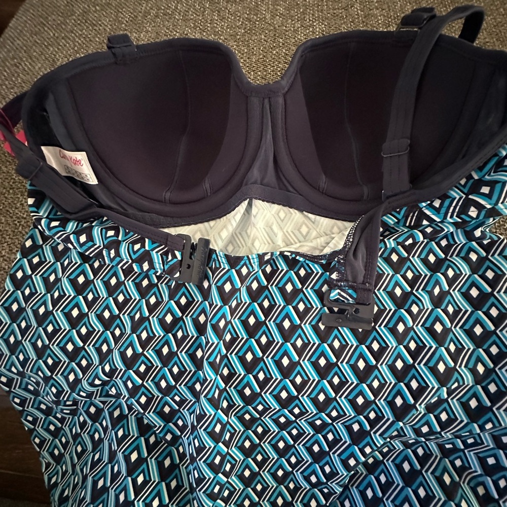 Swim tank top - Picture 4 of 7